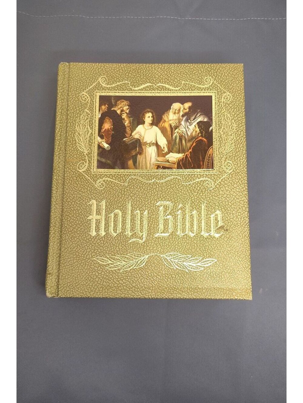 Vintage 1964 Heirloom Holy Bible KJV Red Letter Family Bible Gilt Edge HC
